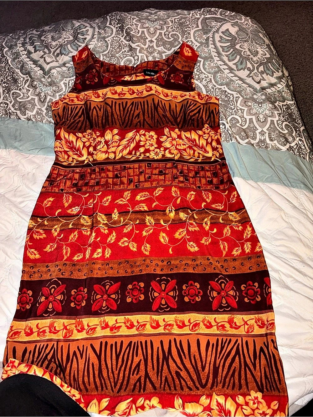 Sag Harbor Floral Dress in Red & Brown Size large
